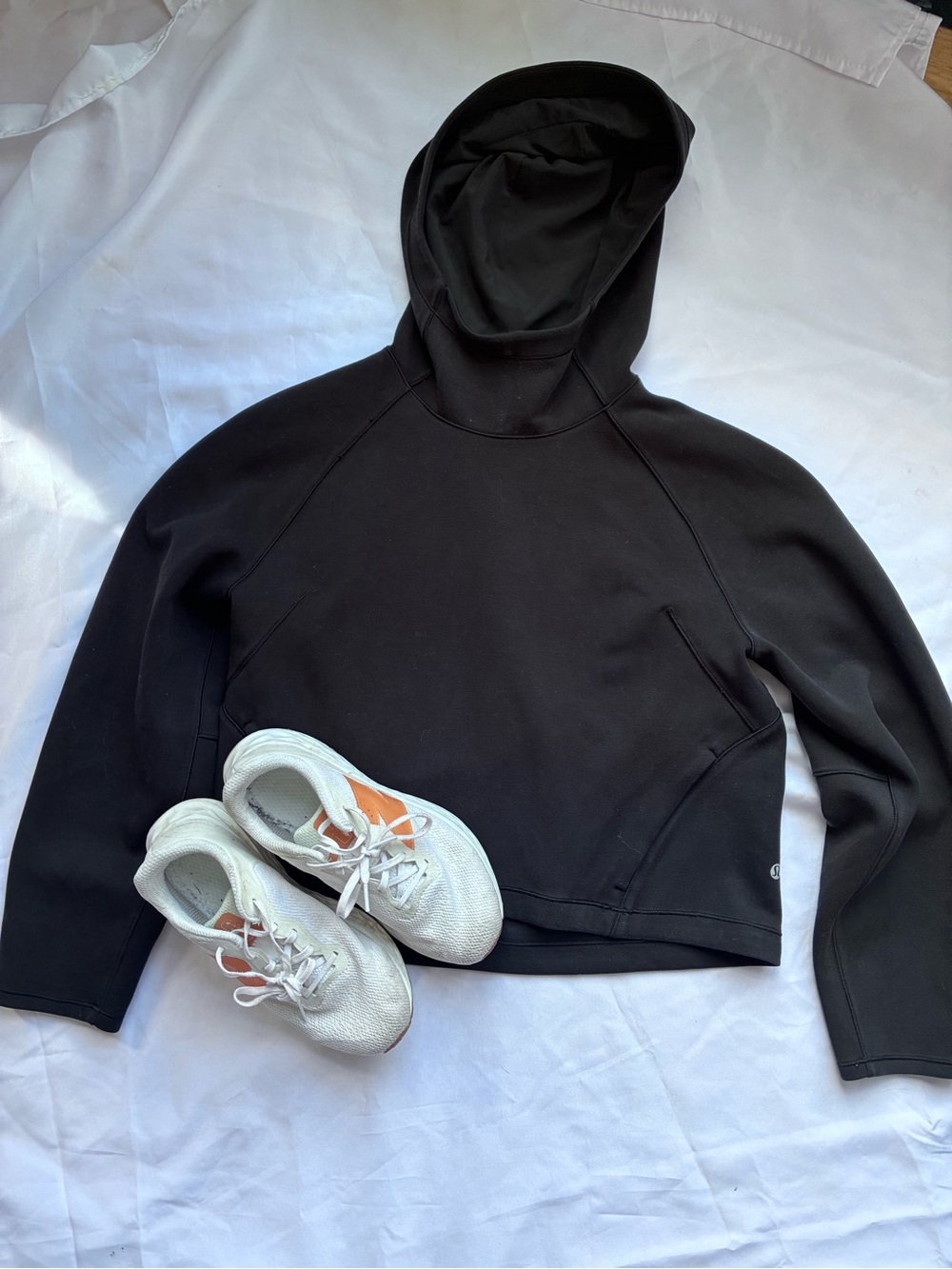 Lululemon Softstreme Hoodie | Black | Cropped Pullover